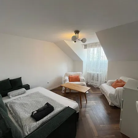 Apartment The Attic W Aircon *